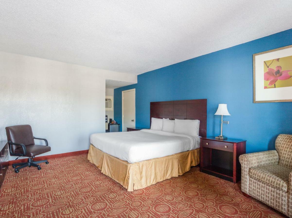 Oyo Hotel Augusta Downtown Zimmer foto